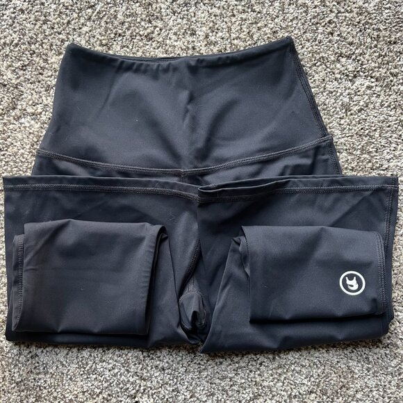 Mountain Hardware Backcountry bundle, small, black leggings - Picture 4 of 7